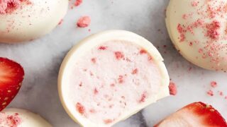 Strawberry White Chocolate Truffles Recipe