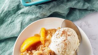 Easy Peach Cobbler Recipe with Ice Cream Recipe
