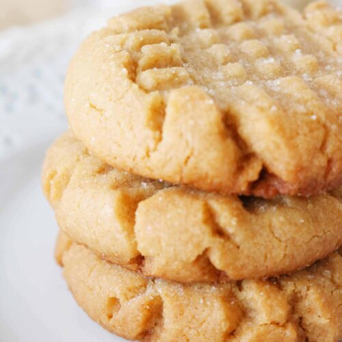 The Easiest Soft and Chewy Peanut Butter Cookies