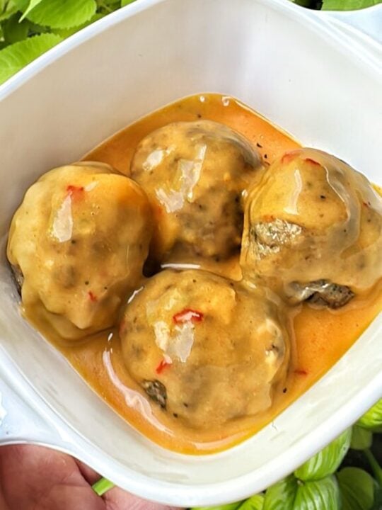 Cheese Stuffed Meatballs with Spicy Cheese Sauce Recipe