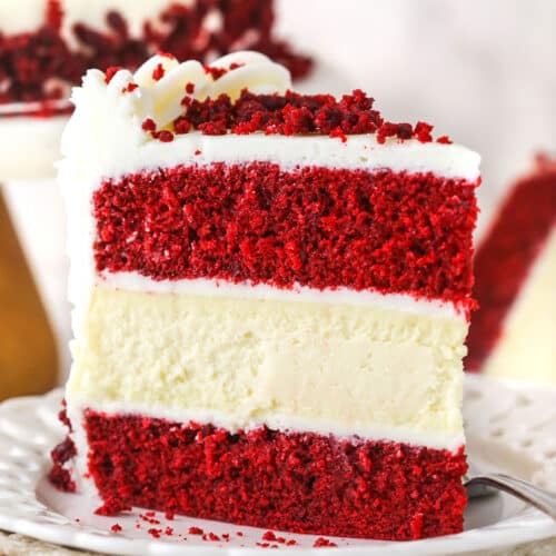 Red Velvet Cheesecake Cake