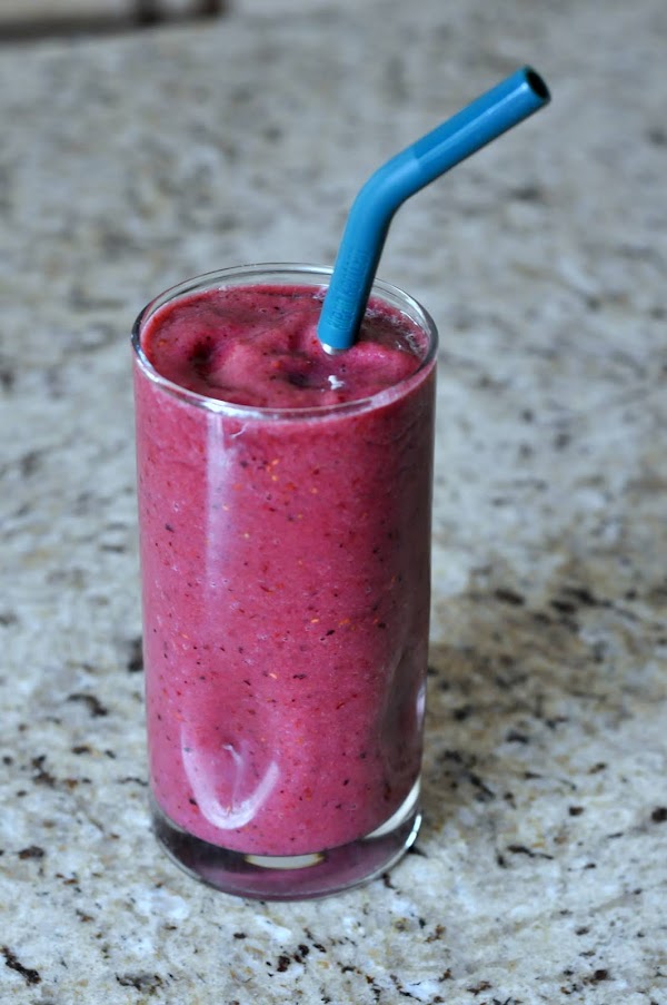 Simple Mixed Berry Smoothie