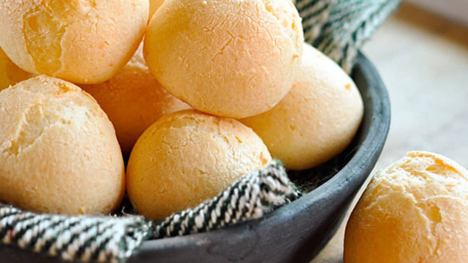 How To Make Pão de Queijo (Brazilian Cheese Bread)
