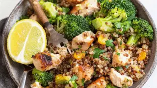 Broccoli Chicken Quinoa Bowl with Herb Dressing